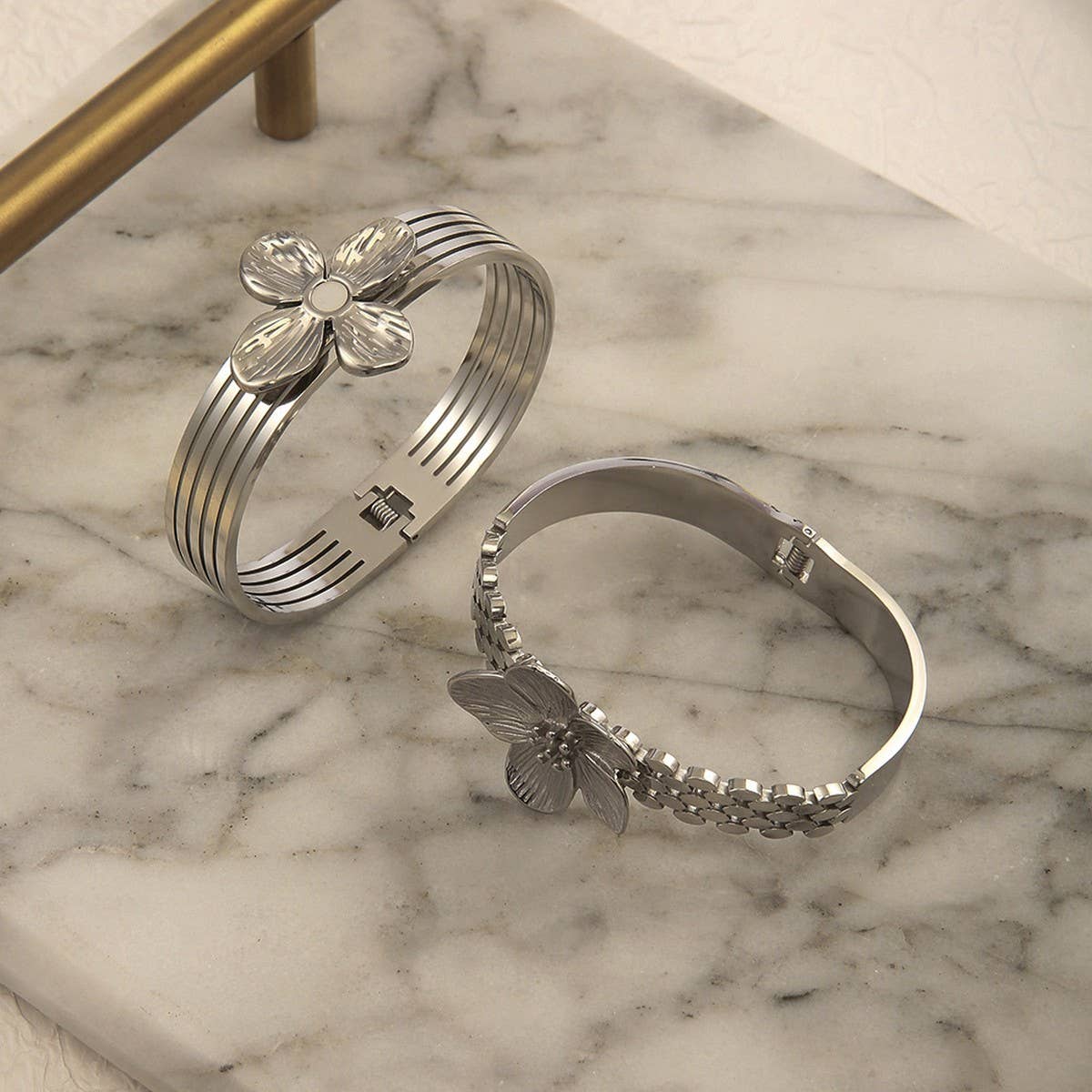 Stainless Steel Flower Bracelet with Petals_CWAJE4605