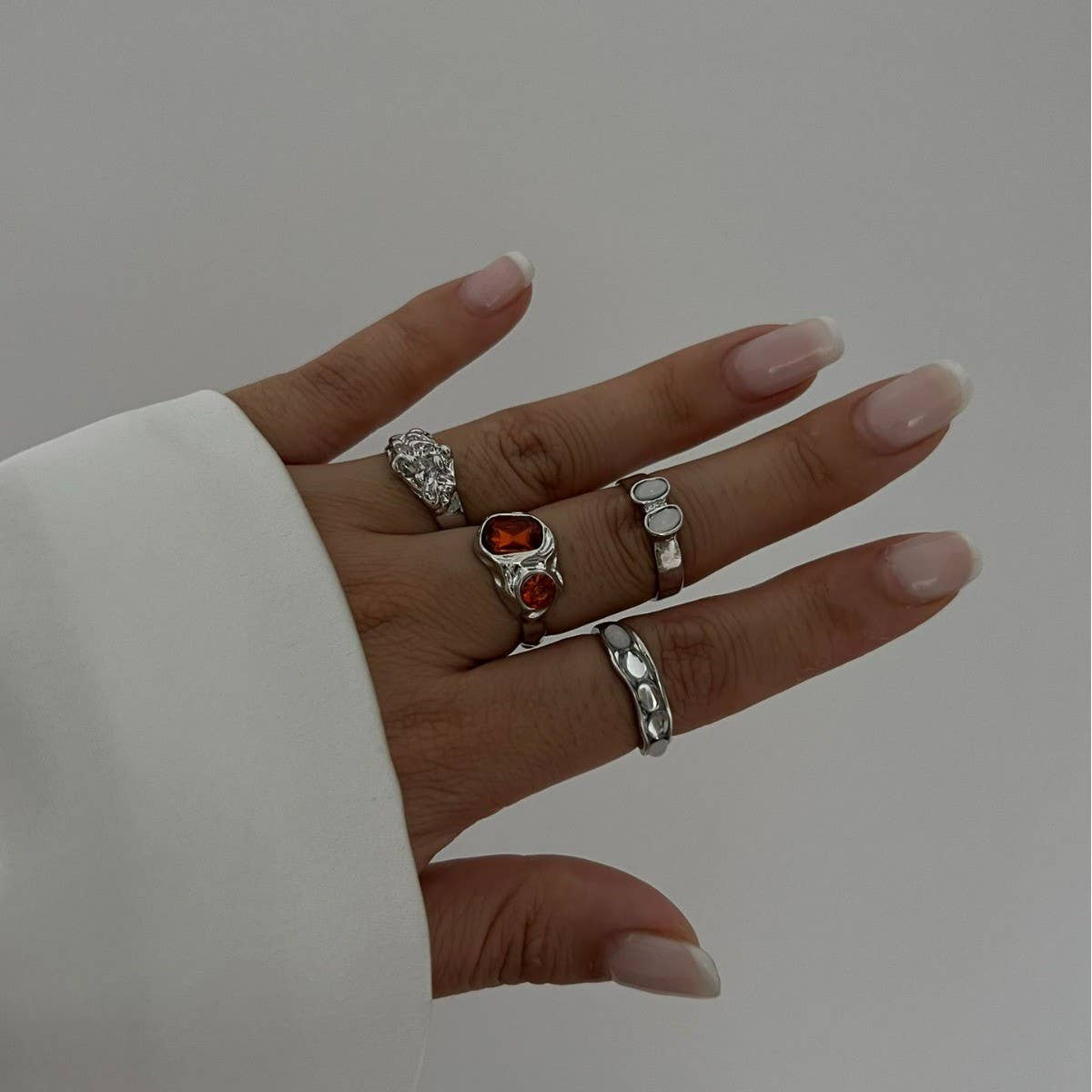 WOMEN'S GEOMETRIC ALLOY DIAMOND RING SET