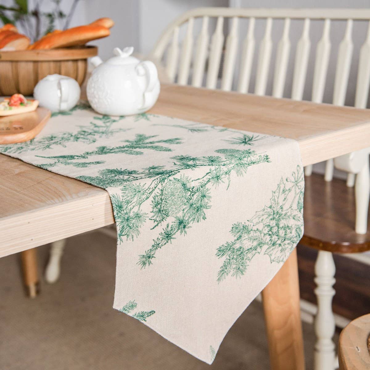 GREEN PINE CONE PRINTED FABRIC LONG TABLECLOTH