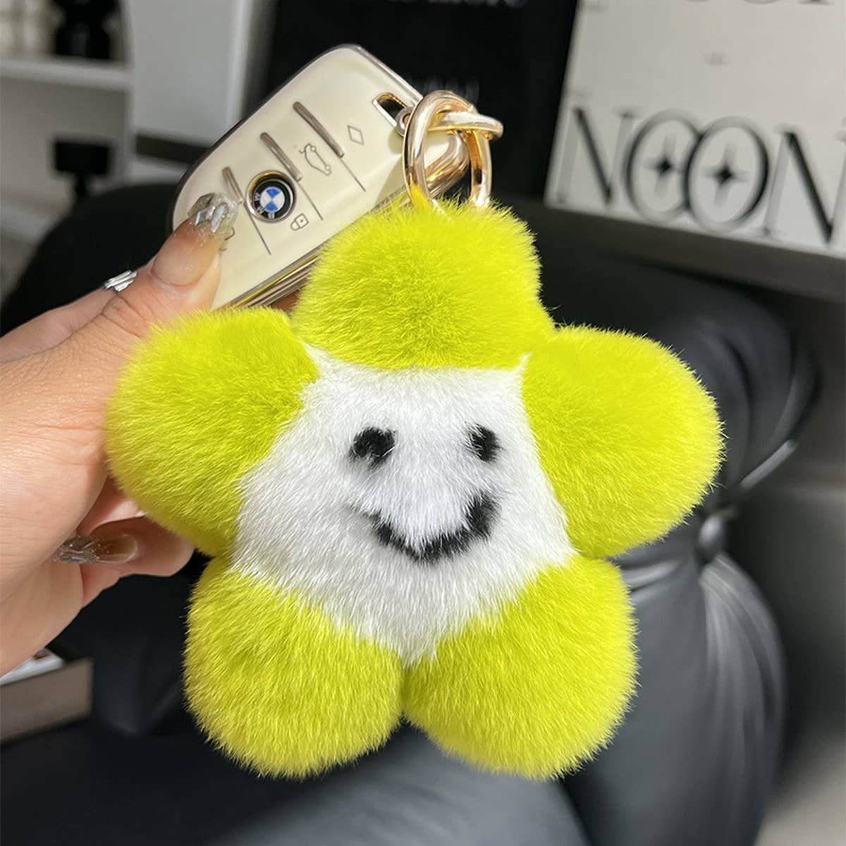 CUTE SMILING LITTLE STAR CAR KEYCHAIN BAG PENDANT