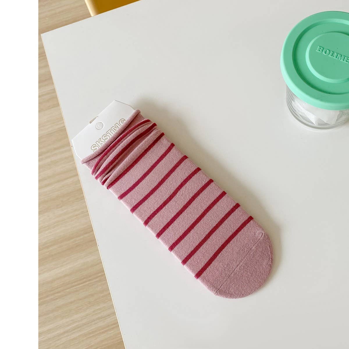 WOMEN HEMMED STRIPED STRAIGHT SOCKS