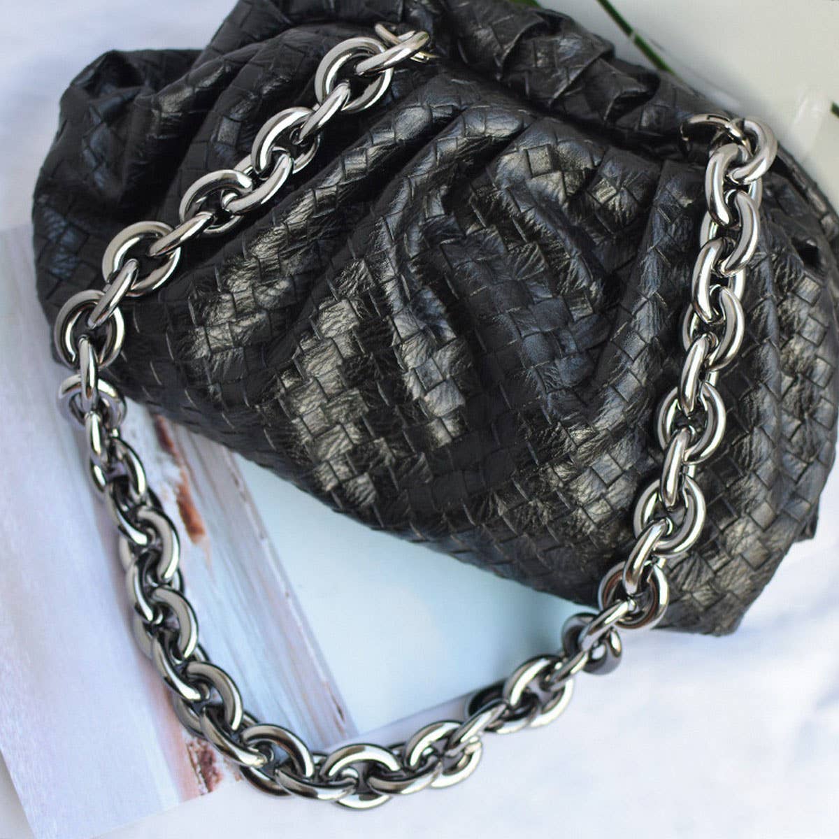 Elegant Plastic UV-Plated Bag Chain for Women