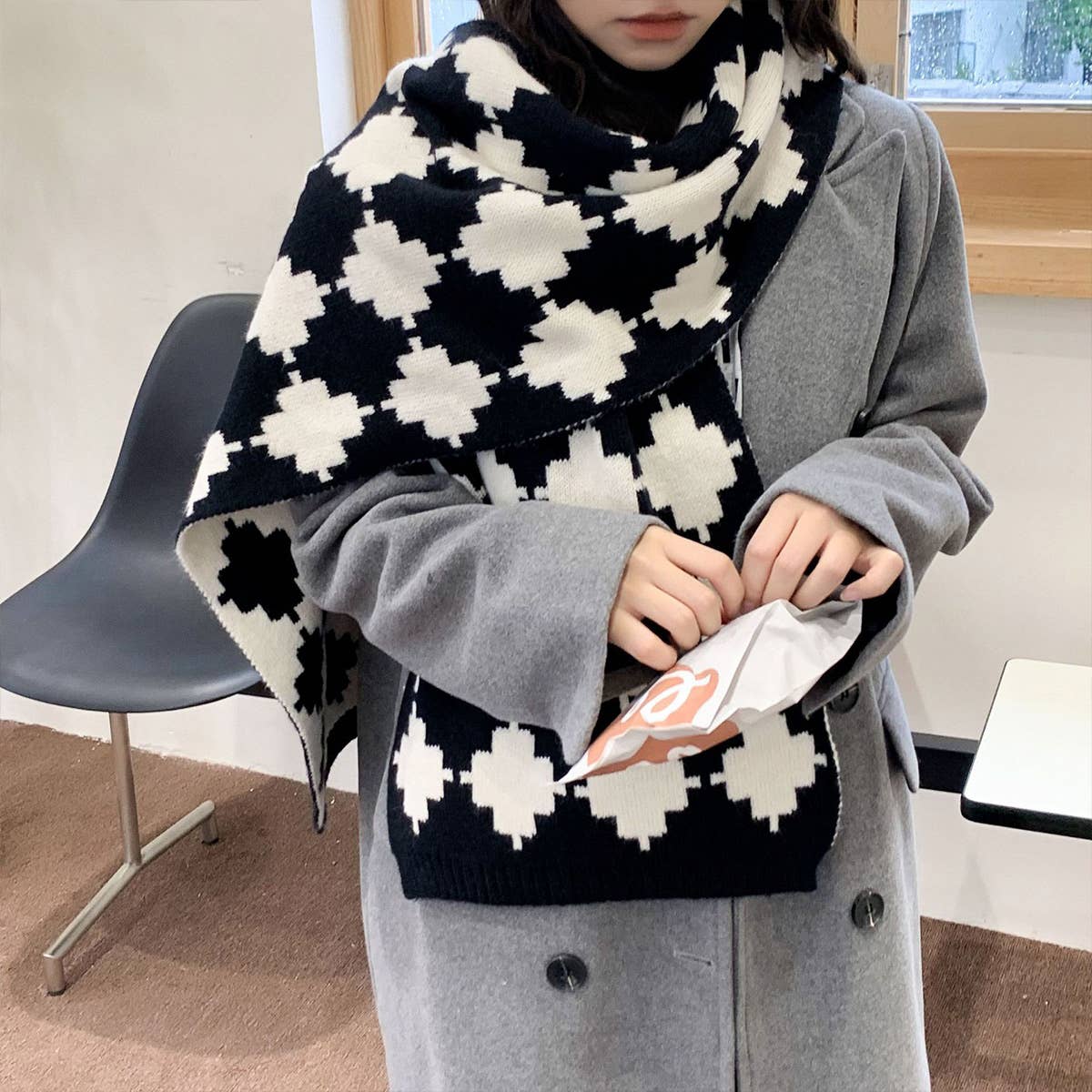 Knit Plaid Long Scarf for Women ? Fashion Wrap