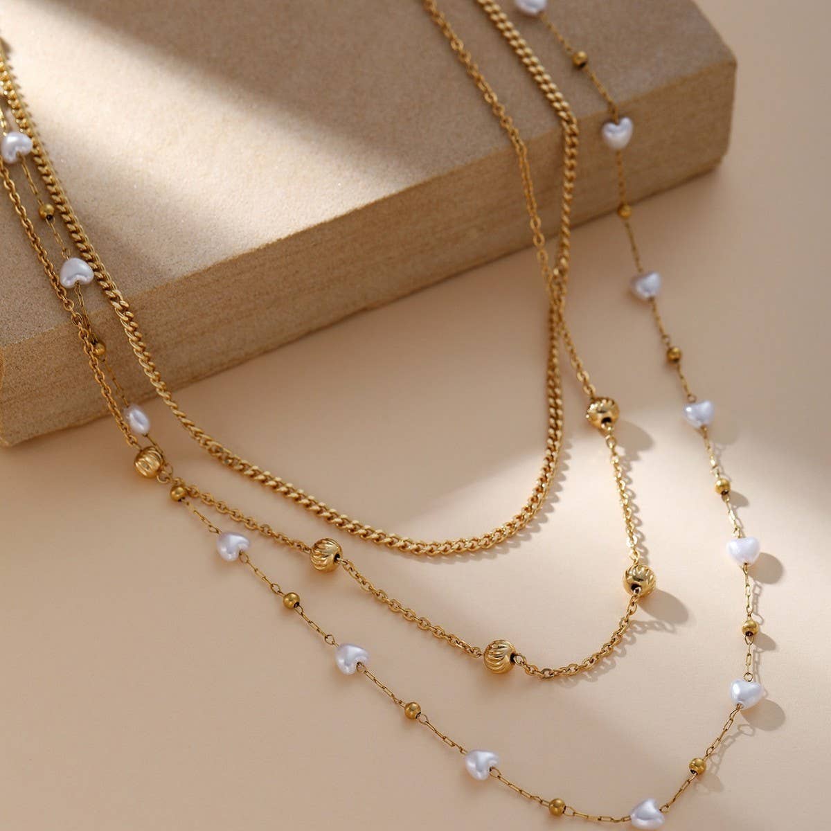 HEART IMITATION PEARL SWEATER CHAIN NECKLACE
