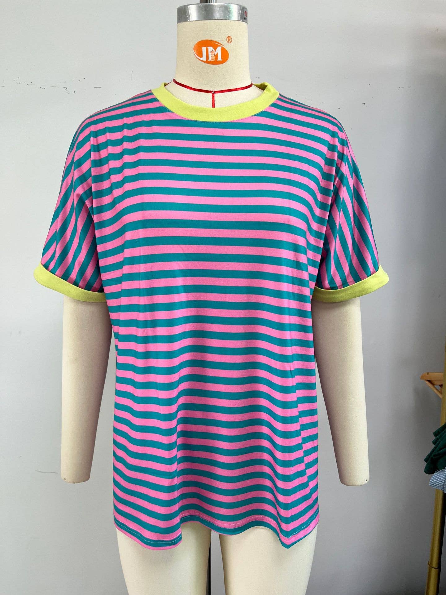 Round neck sleeved striped short-sleeved T-shirt
