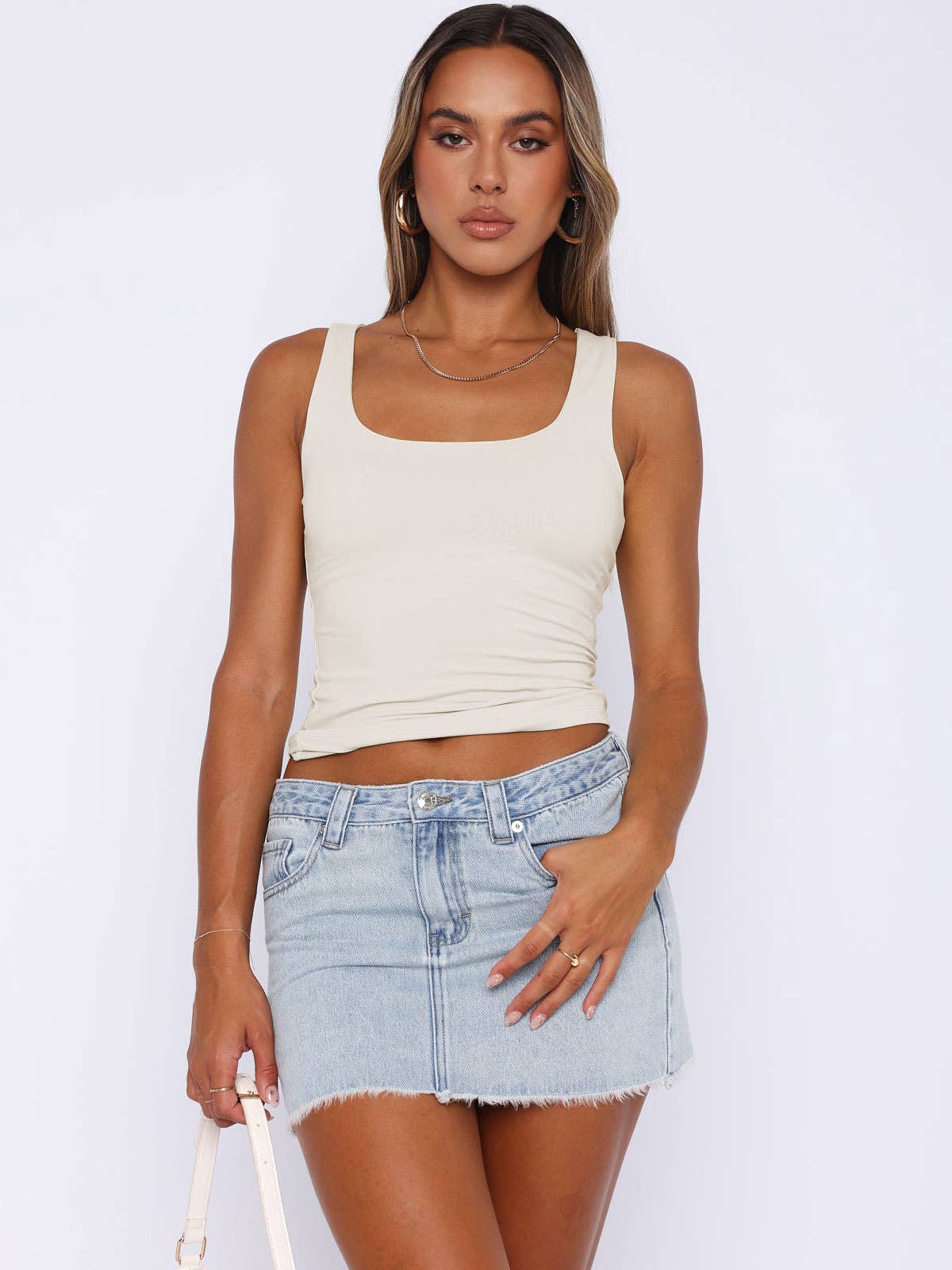 Sleeveless square neck casual crop camisole
