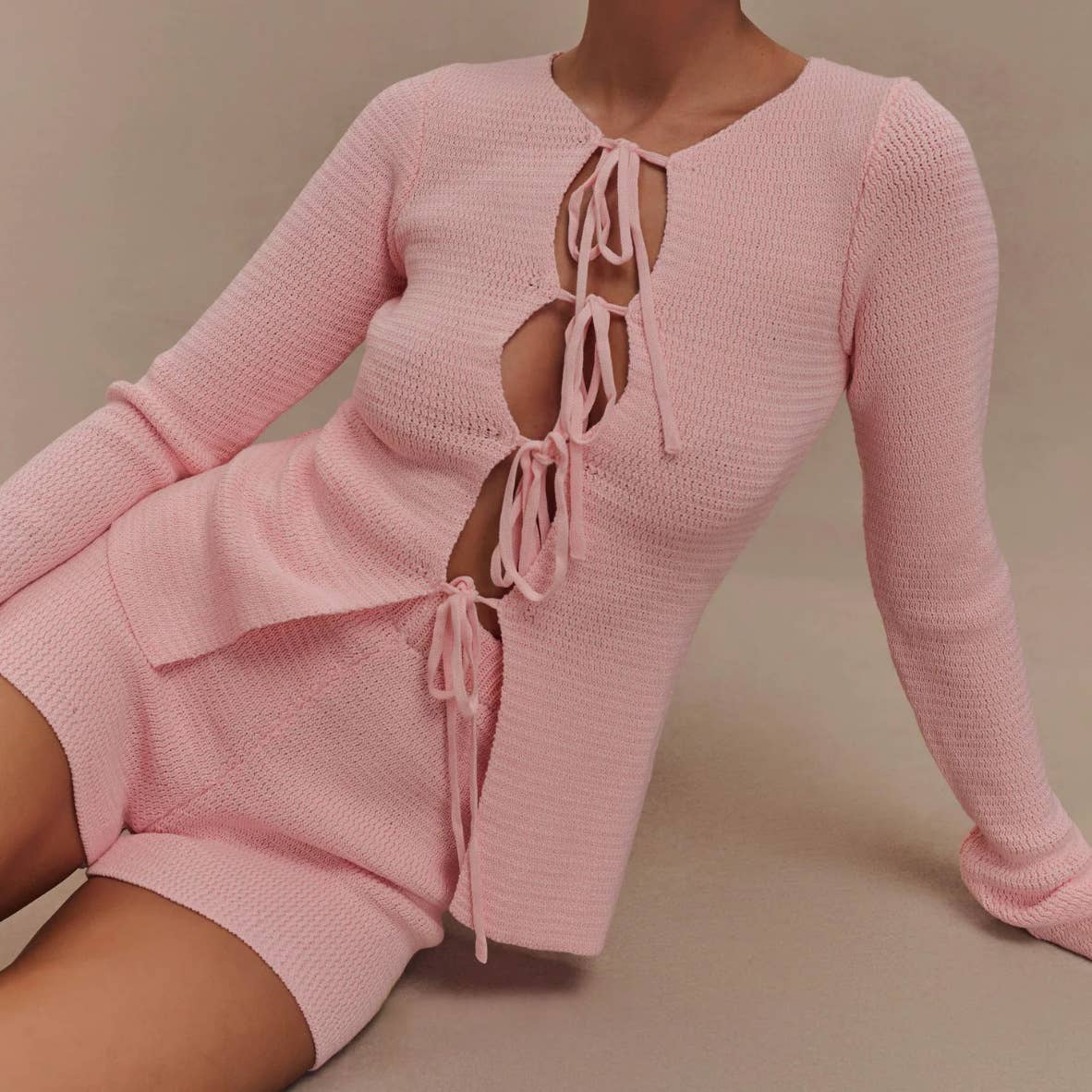 Sexy style lace-up and cut-out knitted suit