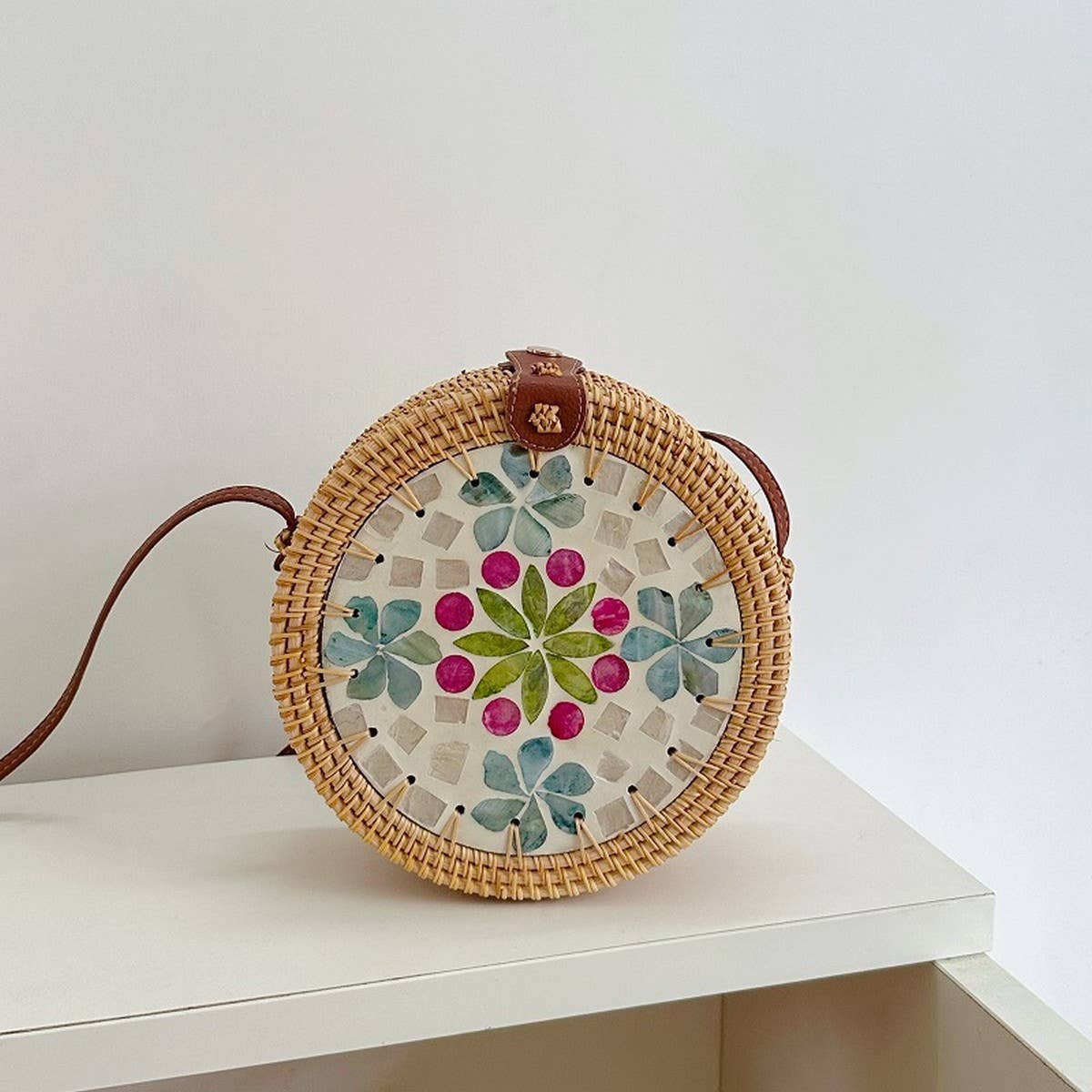 WOVEN COLORFUL SHELL SHOULDER CROSSBODY BAG_CWMM4546