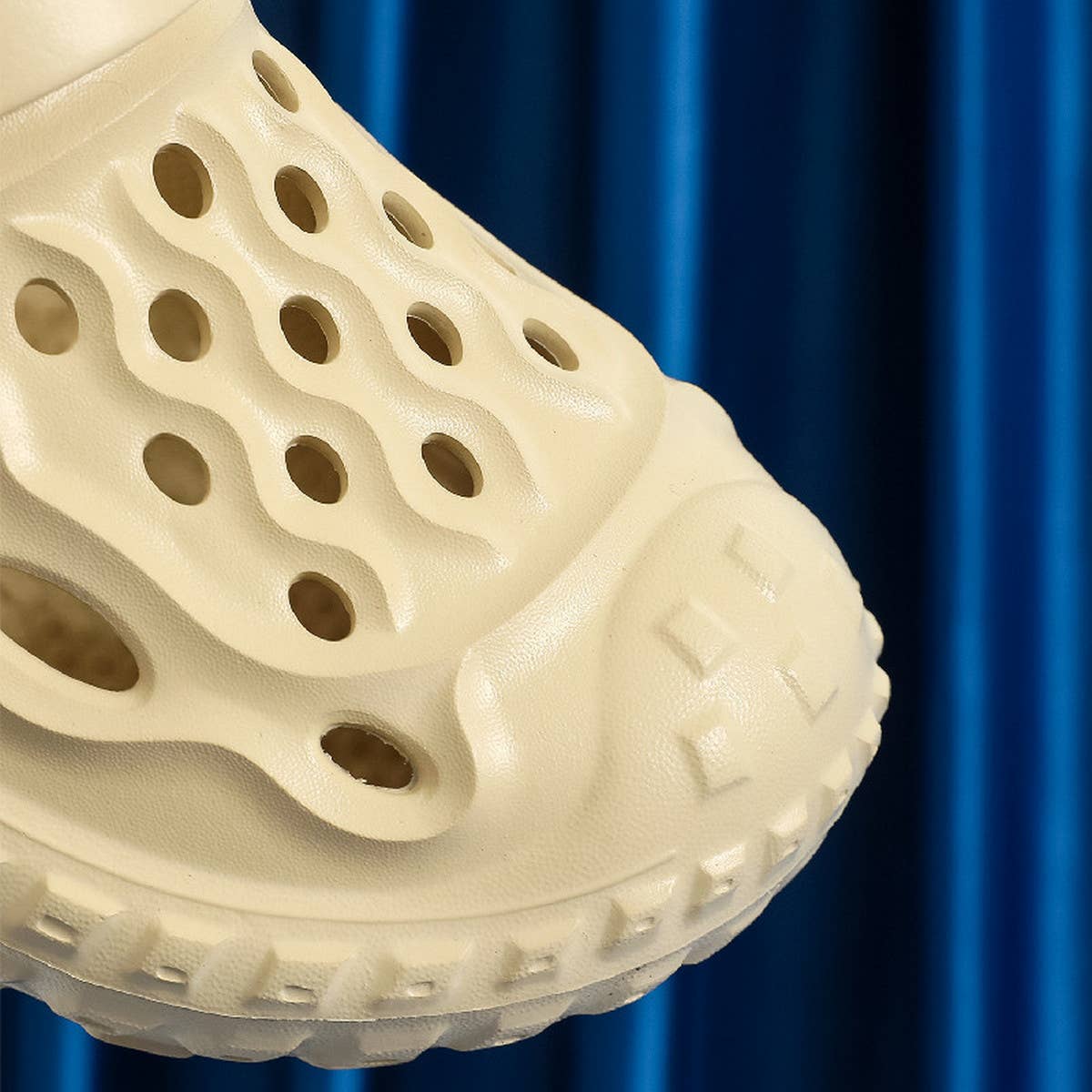 NEW STYLE CLOGS AND SLIPPERS FOR HOME USE_CWSHS0642