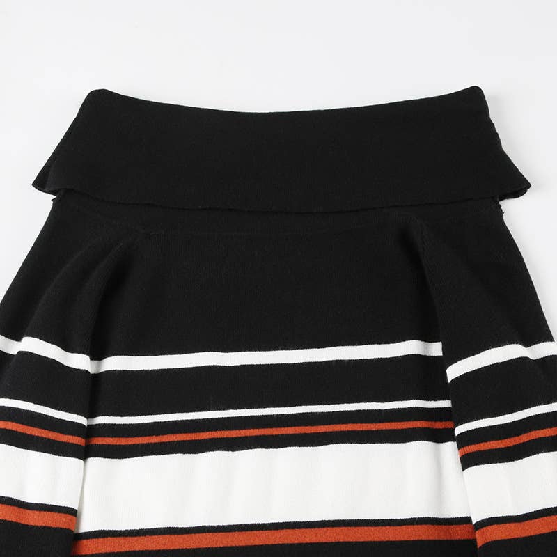 SLOUCHY STRIPED SWEATER IN CONTRASTING COLORS