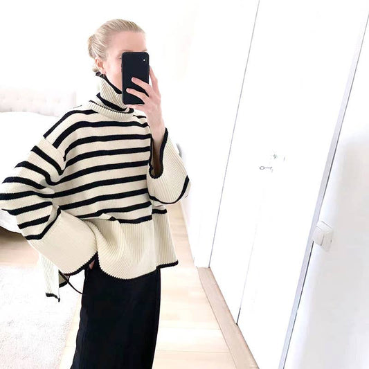 SLOUCHY STRIPED SWEATER WITH THICK TURTLENECK