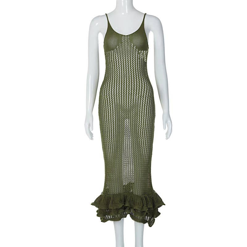 SLIM-FIT KNITTED DRESS WITH BACKLESS WOODEN EARS