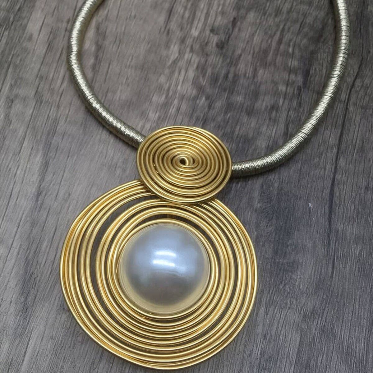 HAND-WOVEN IMITATION PEARL NECKLACE EARRING SET