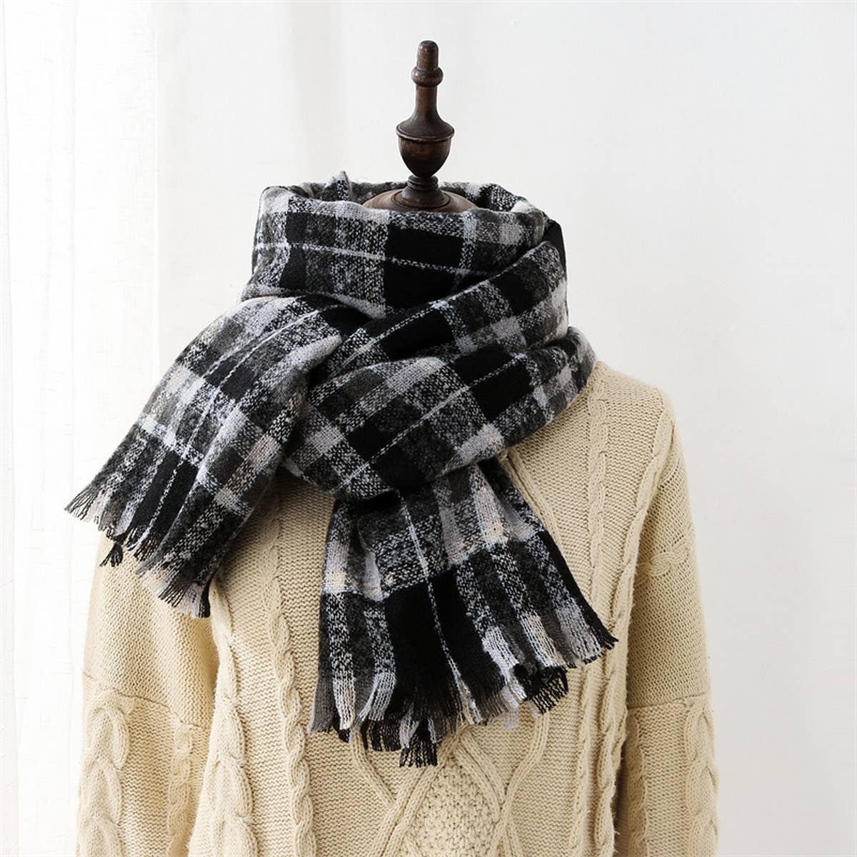 SWEET AND FASHIONABLE PLAID SCARF FOR WOMEN
