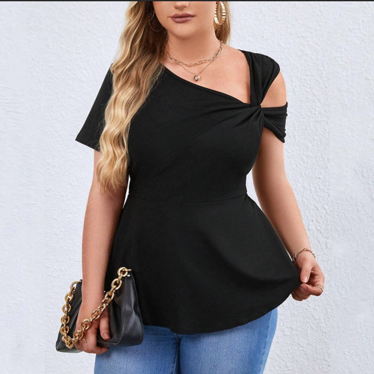 Sexy One Shoulder Asymmetrical Neckline Tee