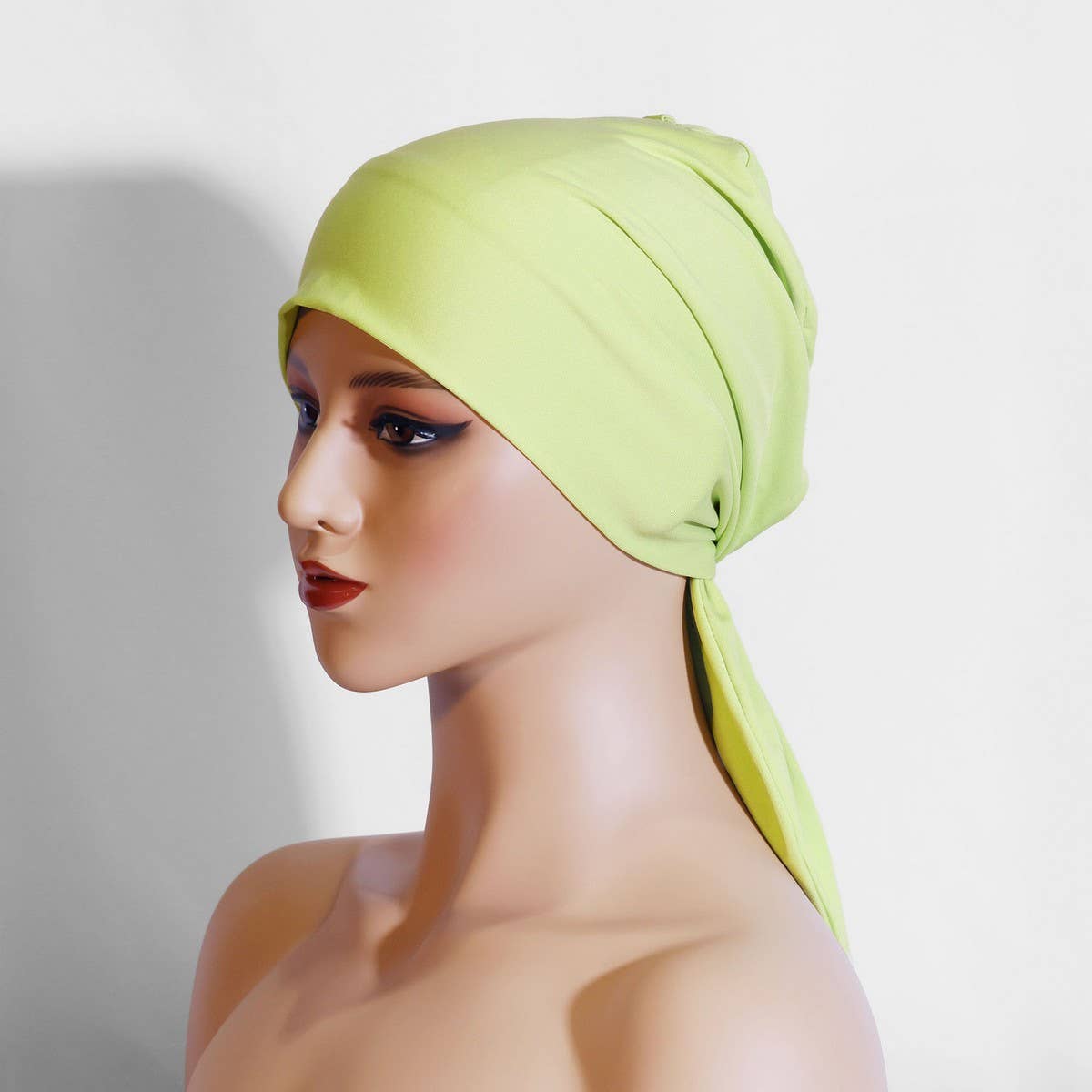 ARC-SHAPED TWO-TAIL CLASSIC ETHNIC HEADSCARF_CWASC2446