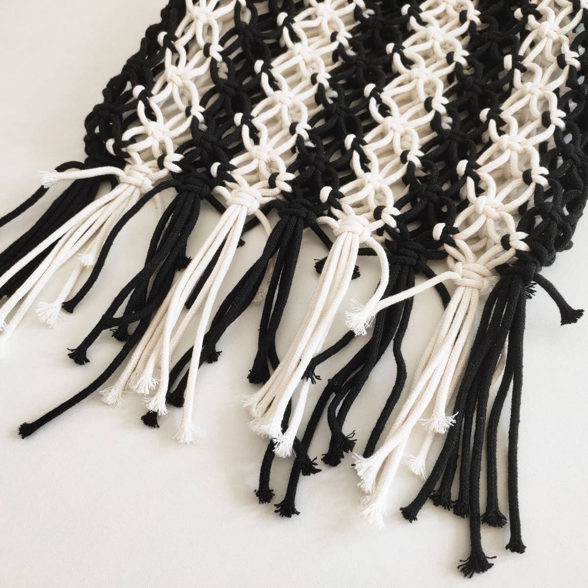 HANDMADE HOLLOW SEASIDE VACATION WOVEN BAG_CWAB1974