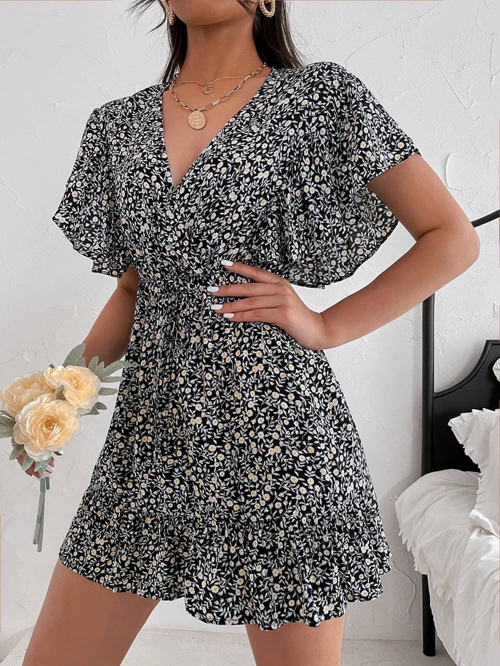 PINCHED WAIST FLORAL V-NECK CHIFFON BEACH DRESS