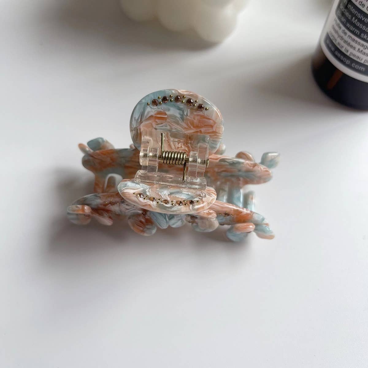 Vintage Rhinestone Acetate Floral Claw Hair Clip_CWAHA1346