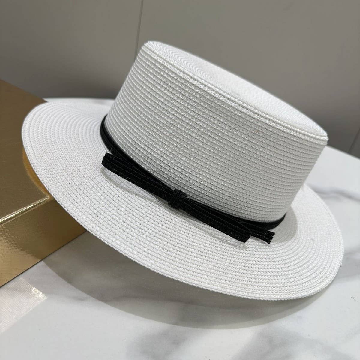 Solid color simple bow flat top straw hat_CWAH3598