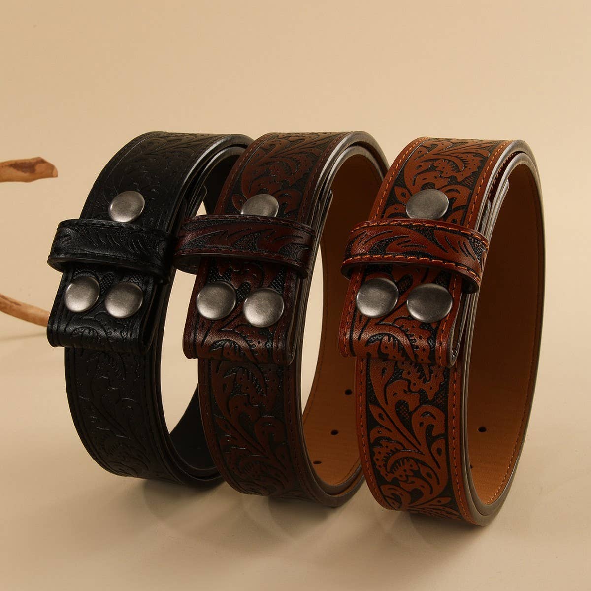 VINTAGE EMBOSSED DISTRESSED WESTERN BELT