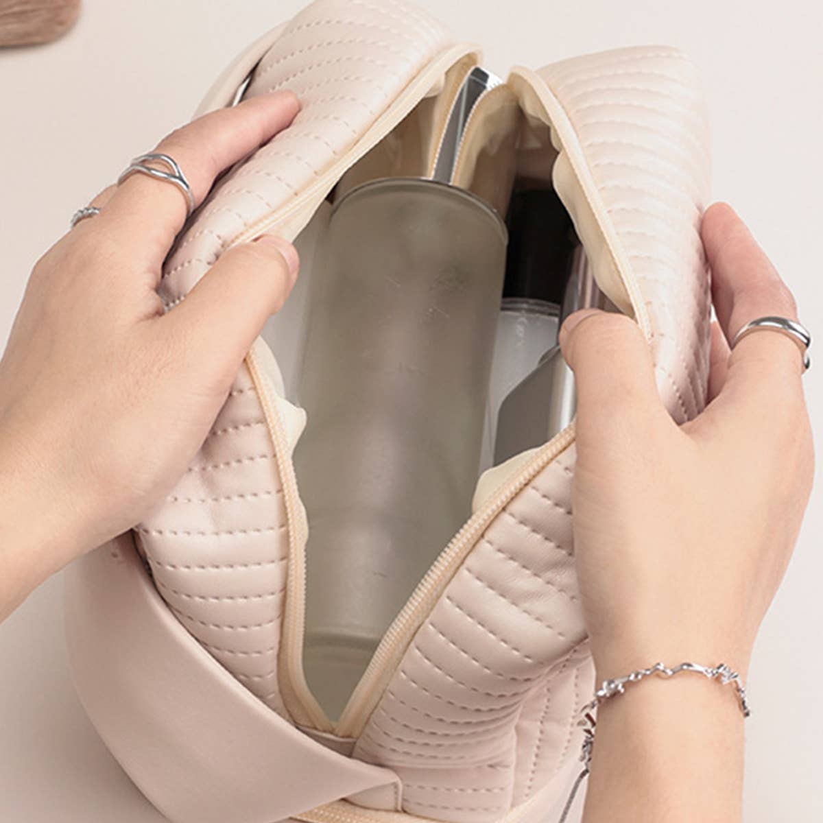 MULTIFUNCTIONAL DOUBLE LAYER COSMETIC BAG _CWAB0554