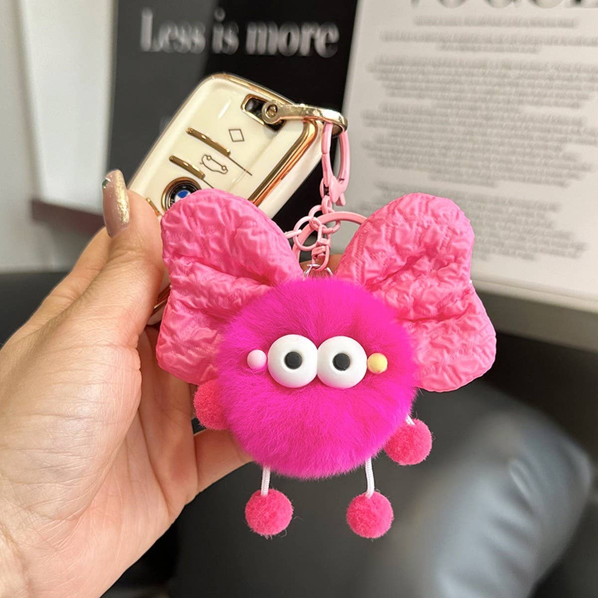 BOWKNOT SMALL BRIQUETTE BAG PENDANT CAR KEYCHAIN_CWMM2506