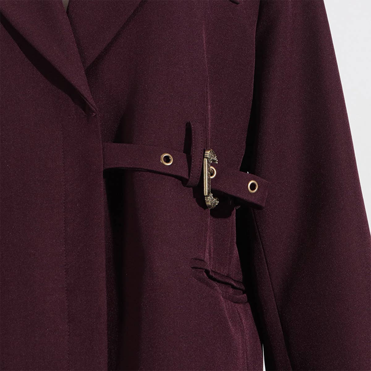 Asymmetric Slim Fit Blazer with Side Detail_CWOCO1250