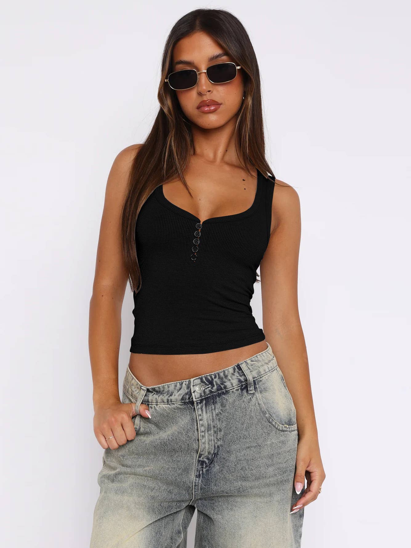 Solid color tank top with low-cut U-neck