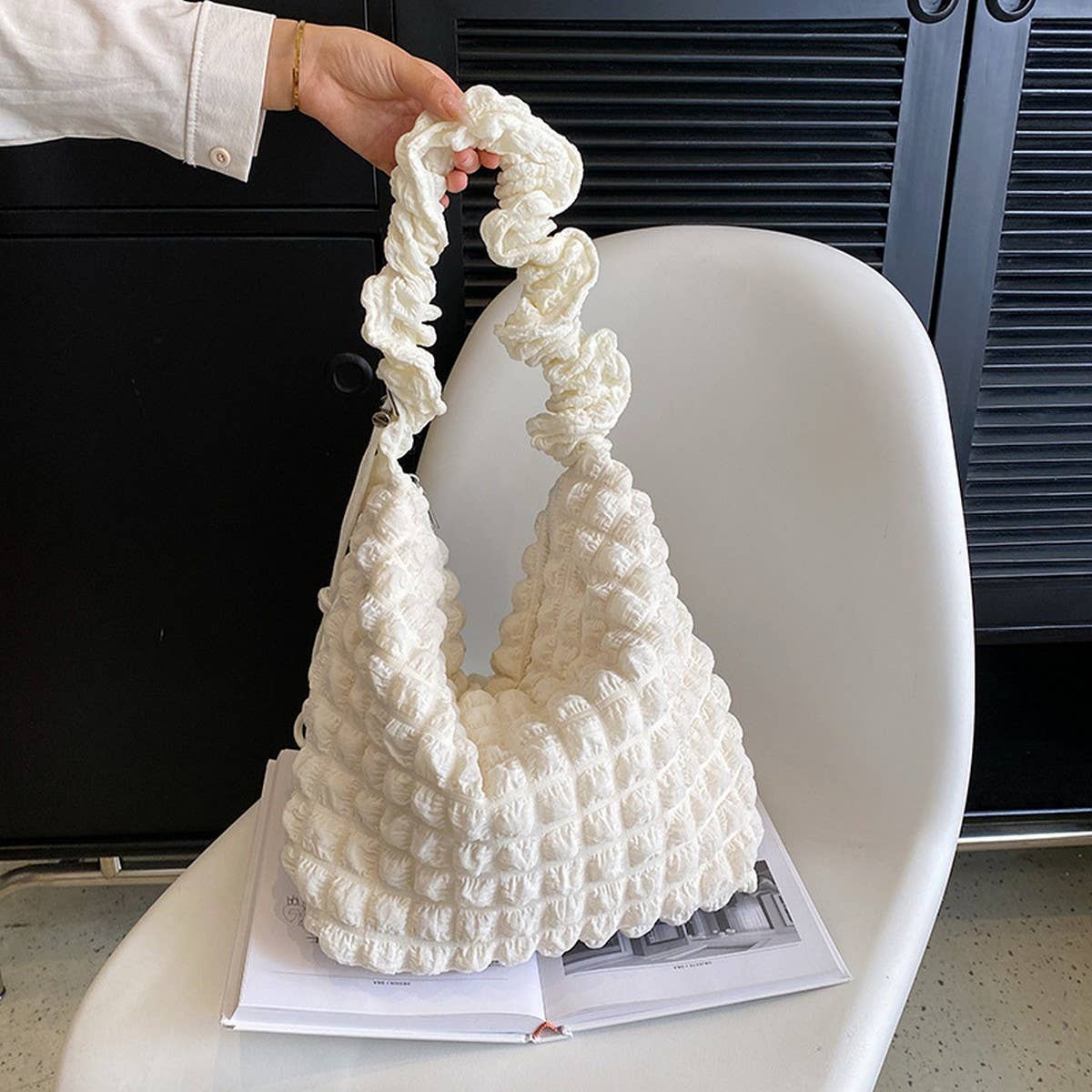 Women¡¯s Puffy Cloud Bag Large Capacity Crossbody_WMBG5125-01