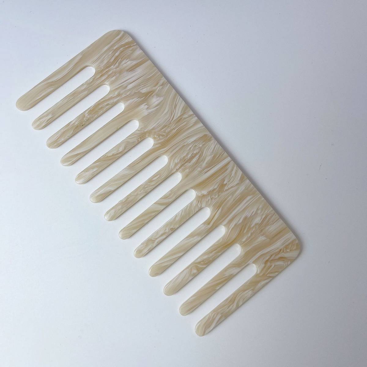 SIMPLE ACETIC ACID ANTI-STATIC HAIR COMB