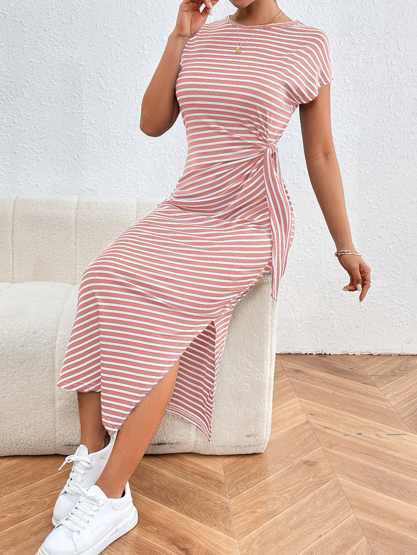 Striped slim-fit waist slimming round neck dress