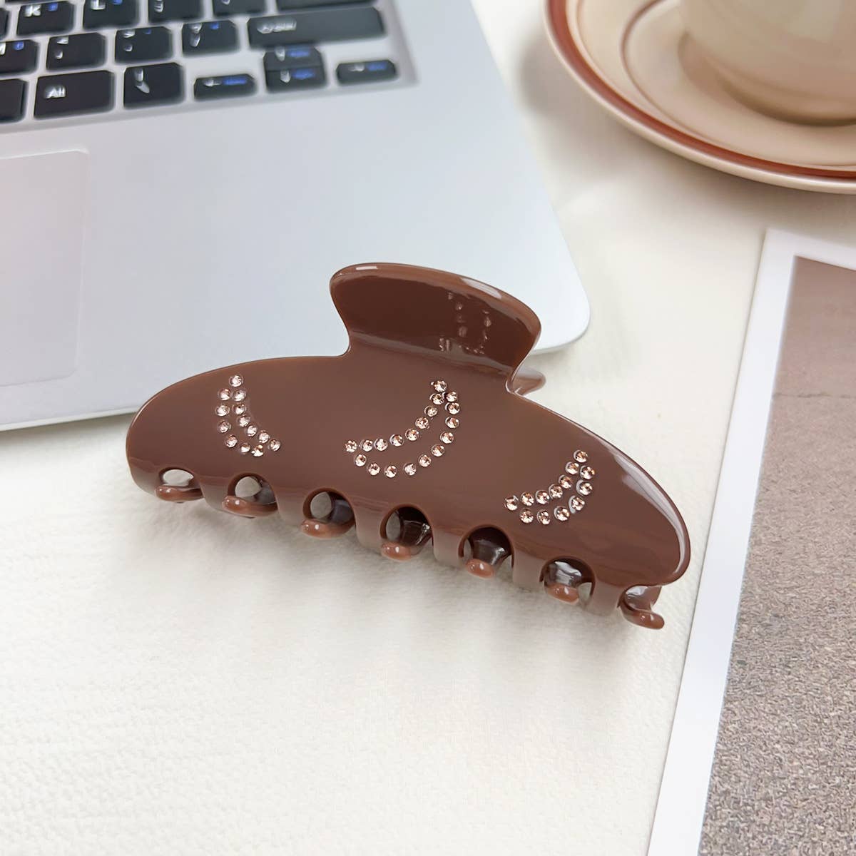 Elegant diamond-encrusted acetate hairpin clipper