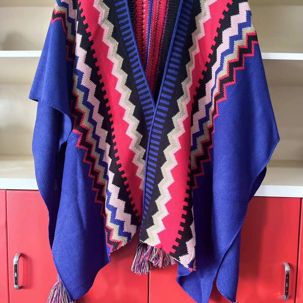 CWASC1796_BOHEMIAN FRINGE CAPE KNITTED ETHNIC STYLE SHAWL