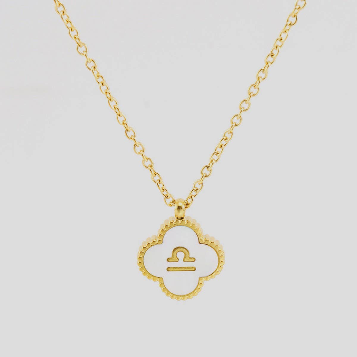 SHELL FOUR LEAF CLOVER CONSTELLATION NECKLACE