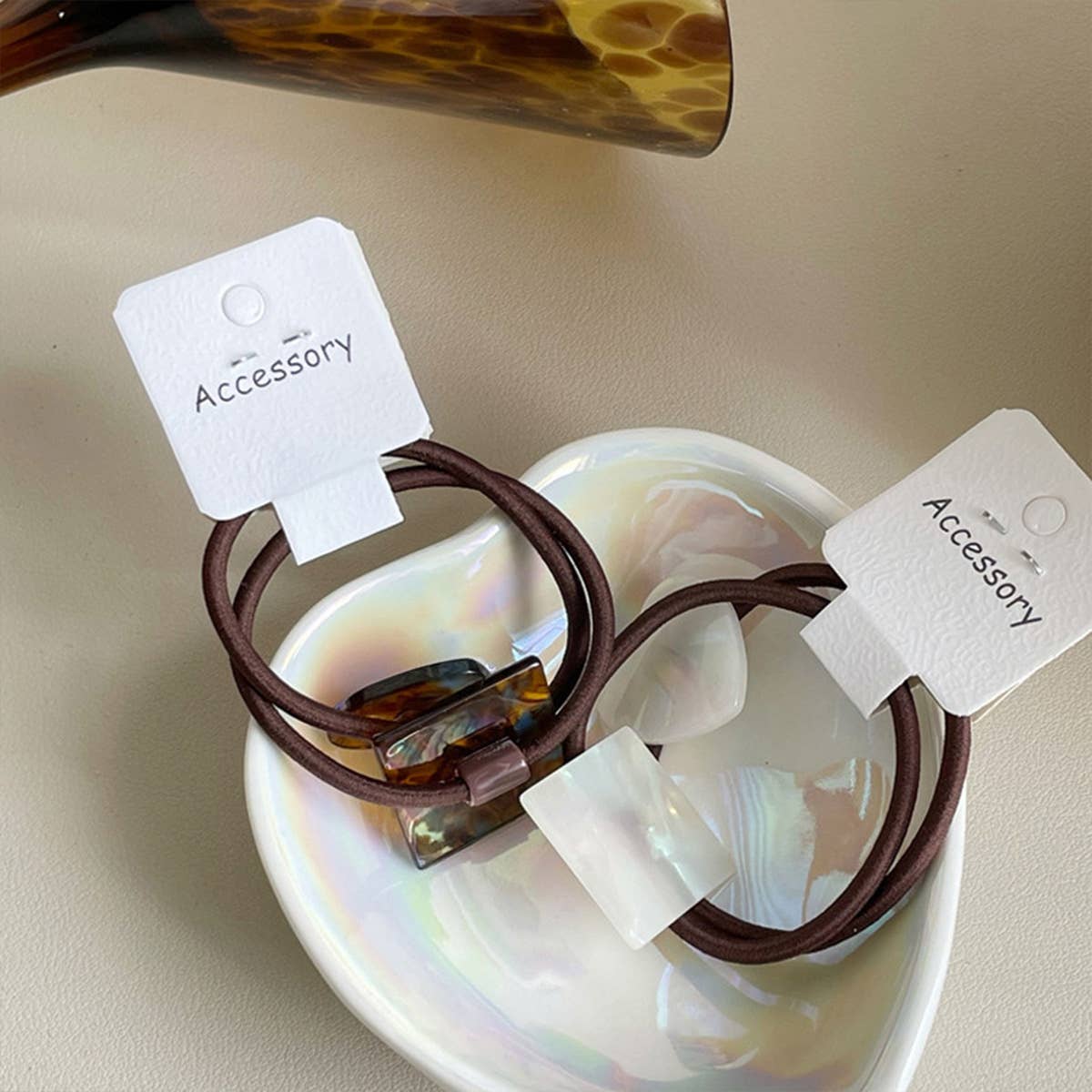 GEOMETRIC SQUARE FASHION HEART HAIR SCRUNCHIES