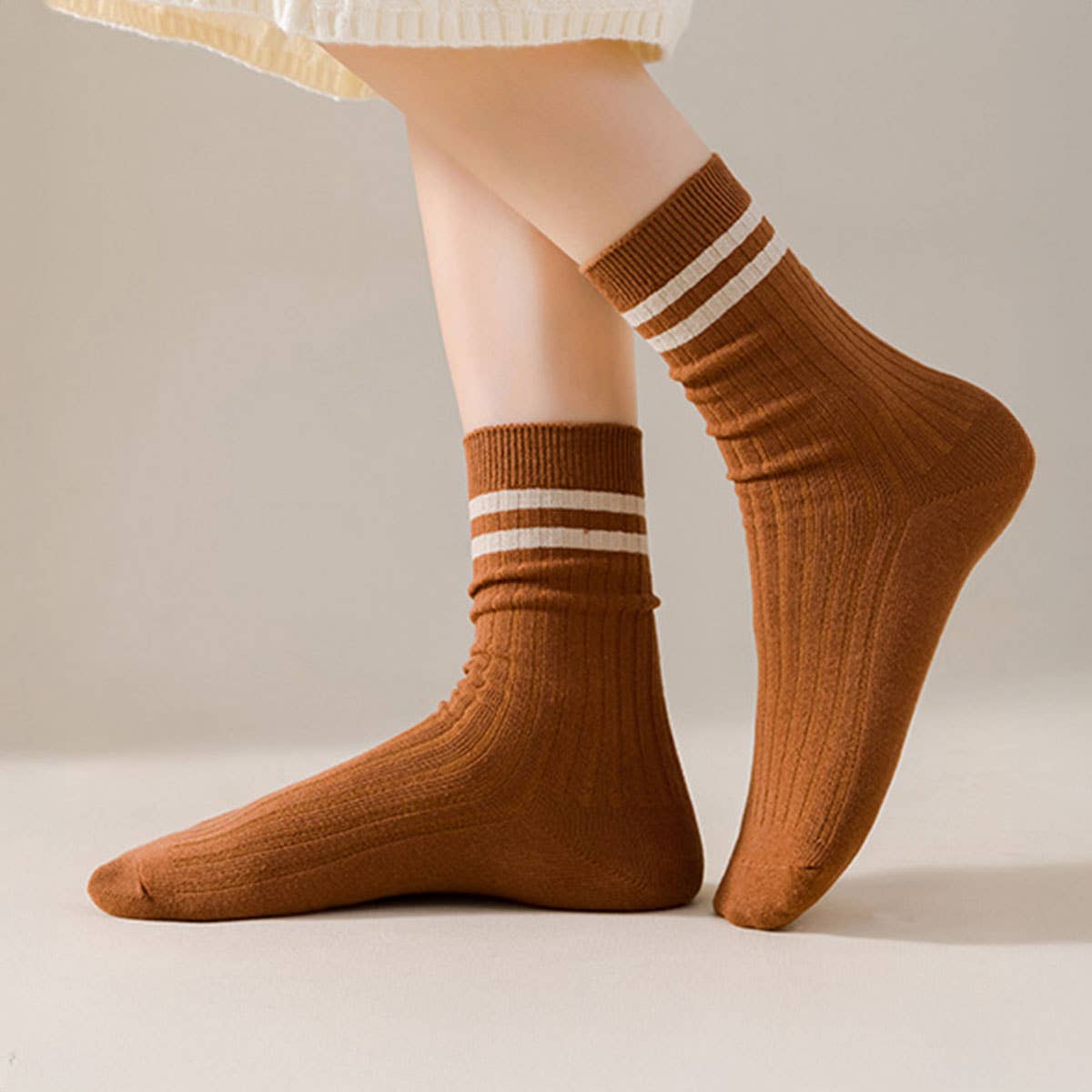 Classic Two Stripes Print Crew Socks for Womens