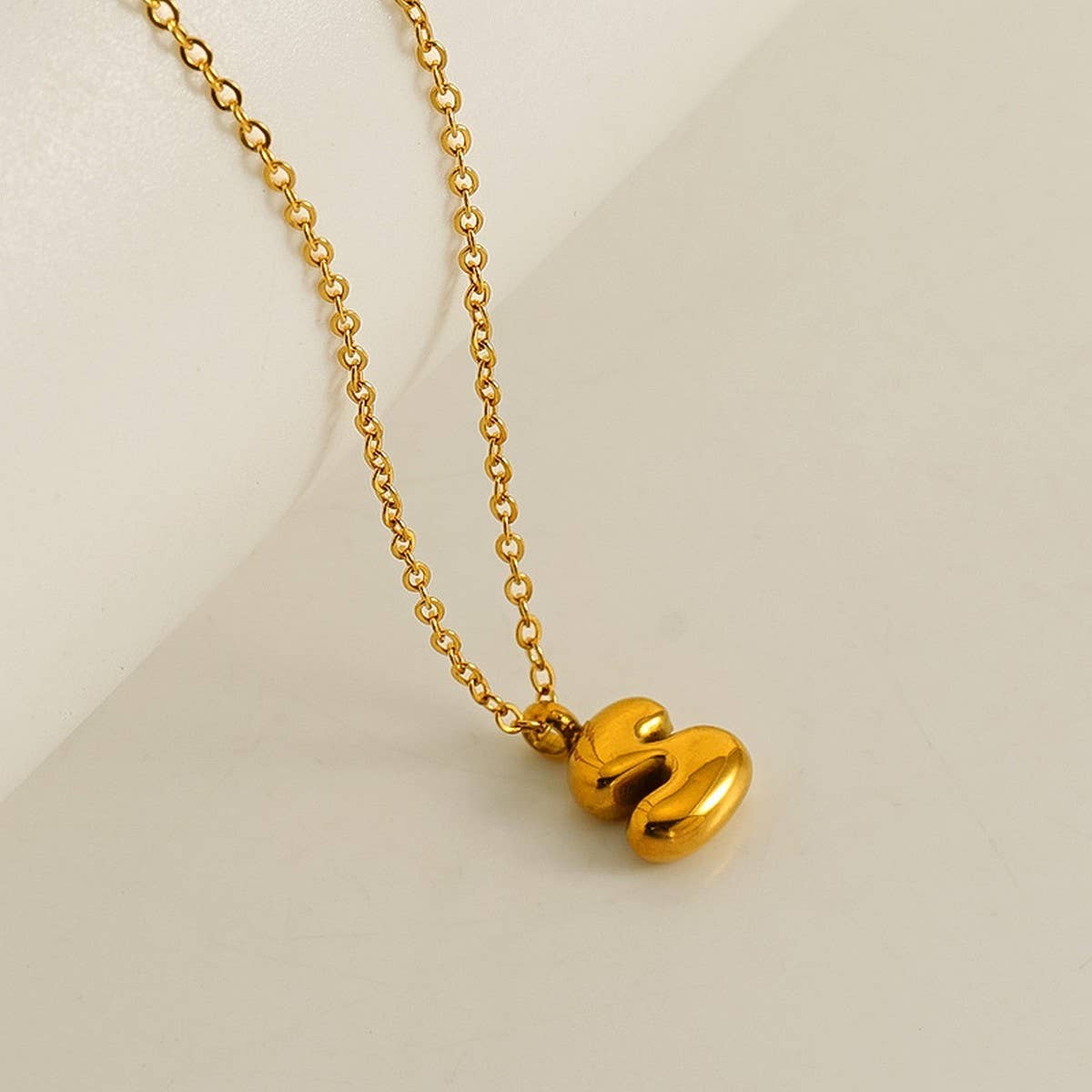CWAJE1939_Mini Simple Bubble Letter Necklace,Gold