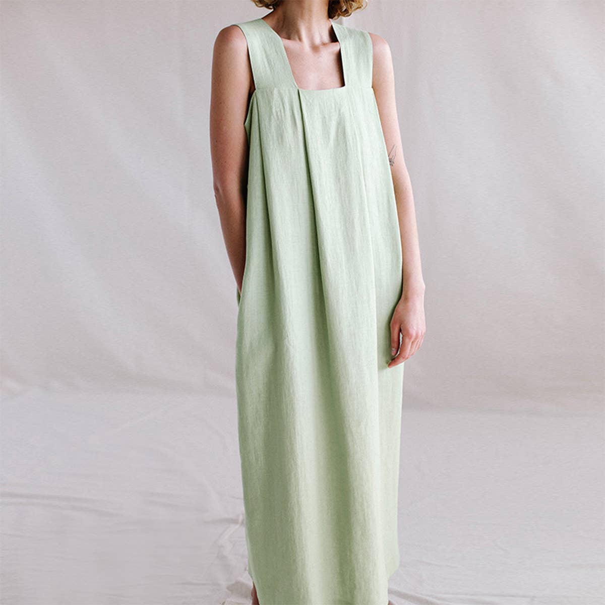 LOOSE LINEN SQUARE COLLAR SUSPENDERS DRESS