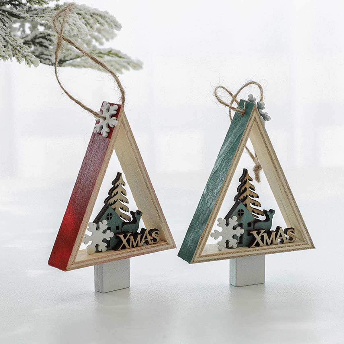 Wooden Red Green Triangle Xmas Tree Ornament Decor_CWMM9785