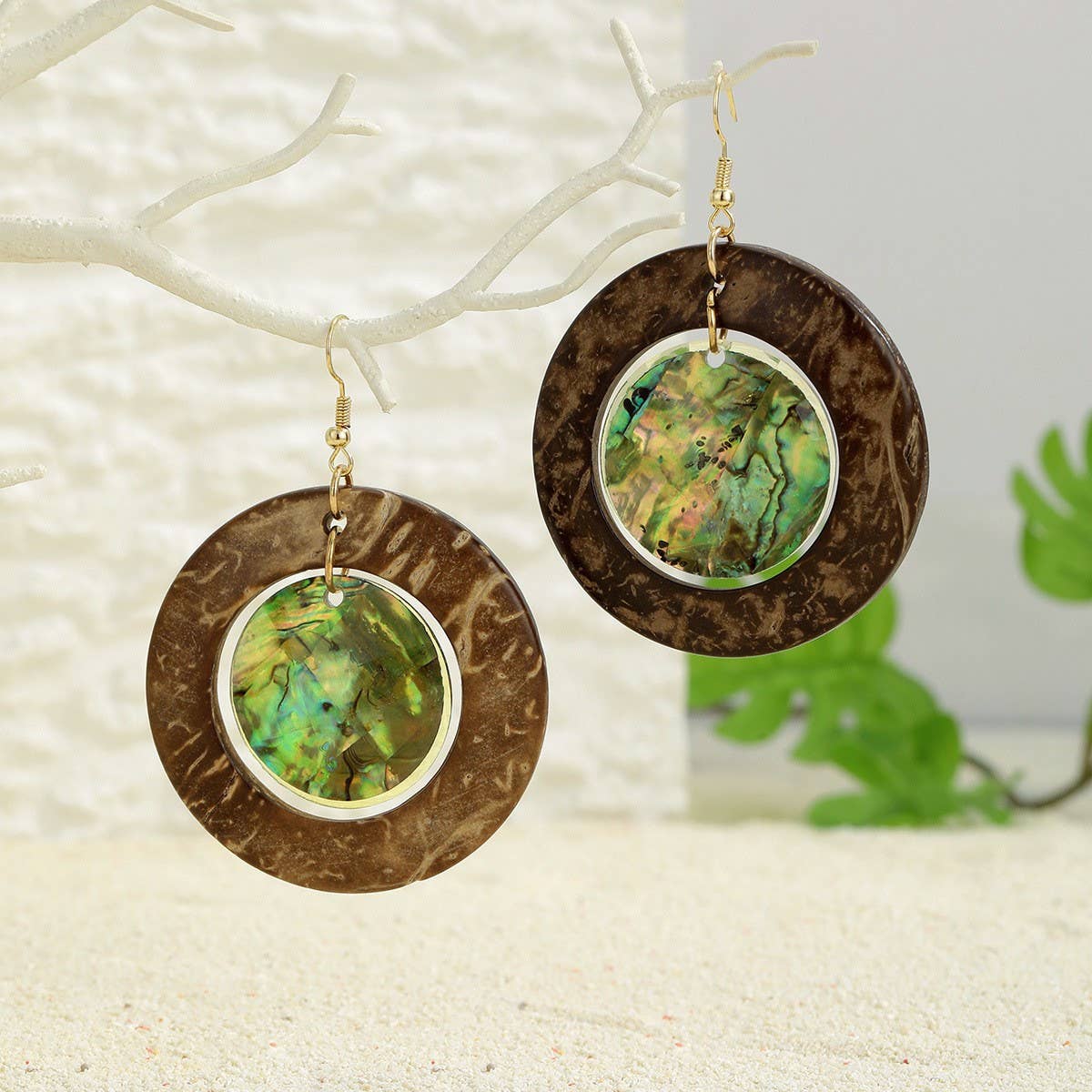 FASHION ABALONE STICKER COCONUT SHELL EARRINGS_CWMM4274