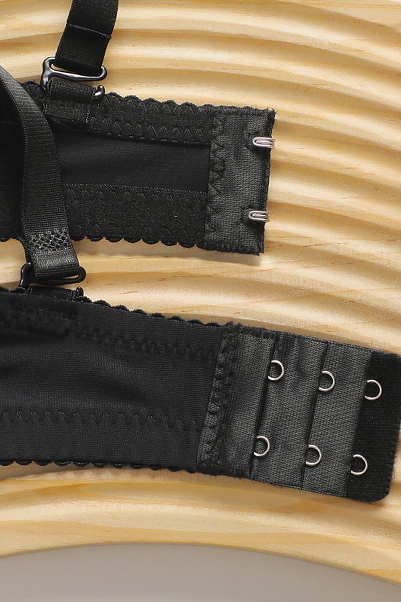 CWMU00266_EMBROIDERED BUTTERFLY UNDERWIRE BRA & PANTY SET