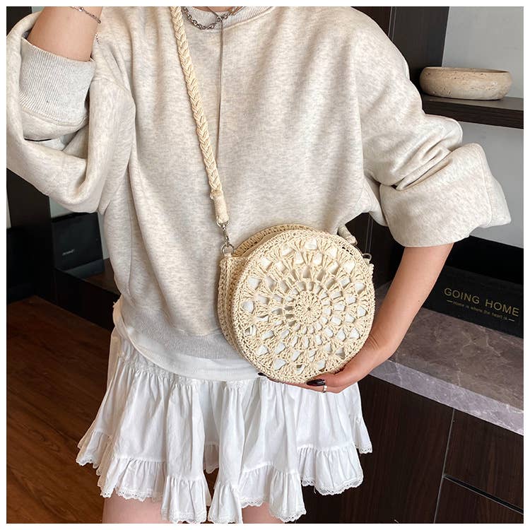 Fashionable hollowed-out woven crossbody bag