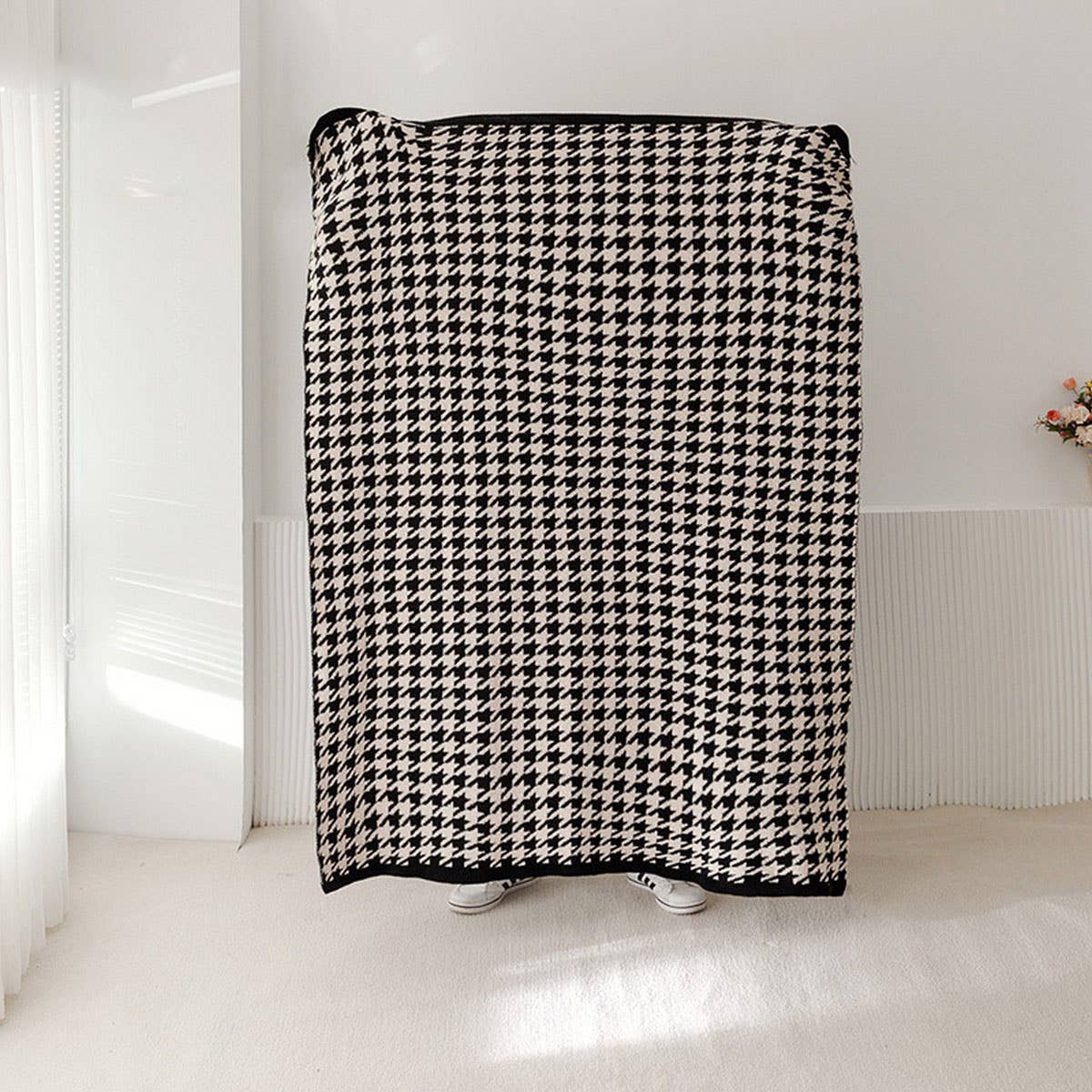 VERSATILE HOUNDSTOOTH KNITTED WOOL THROW BLANKET