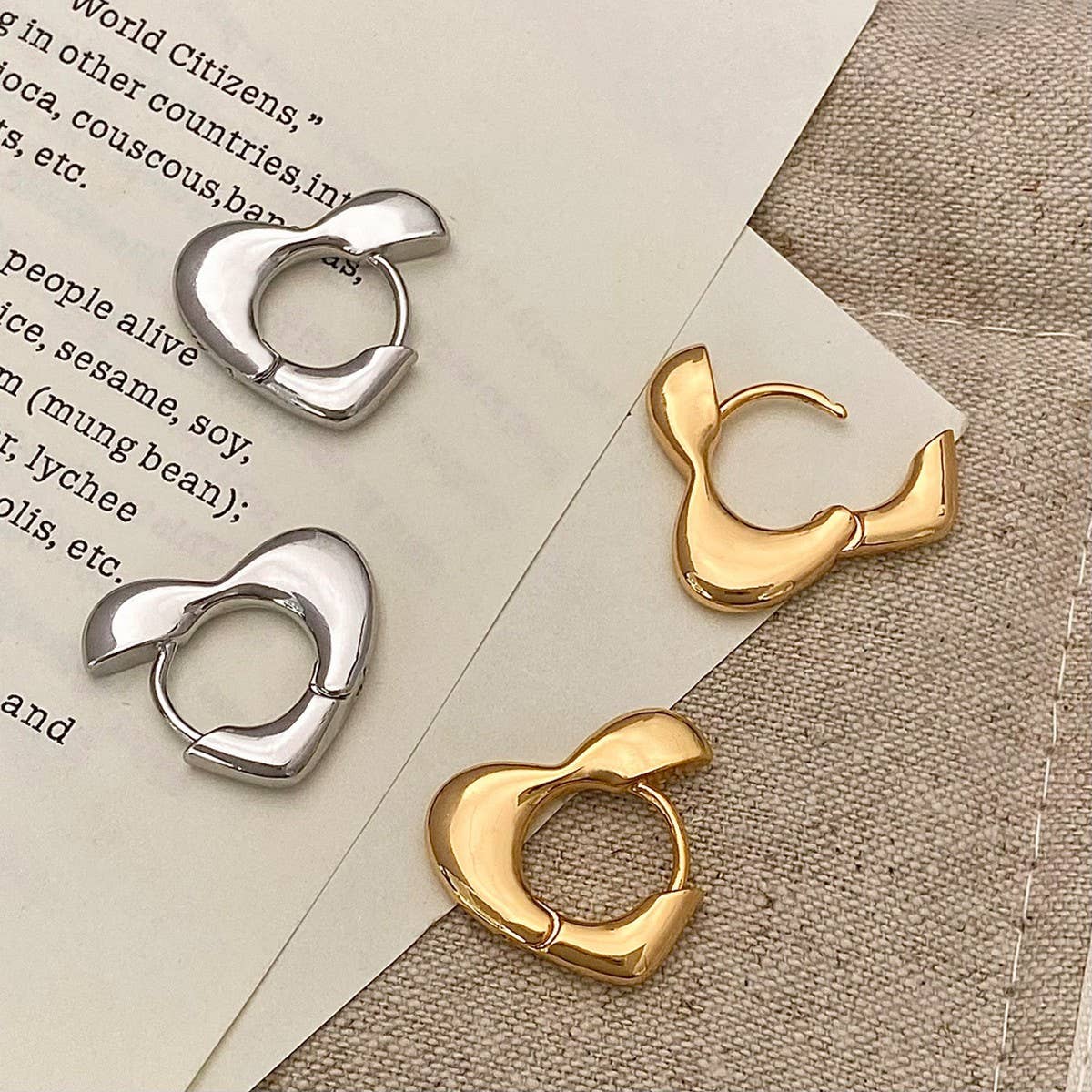 VALENTINE'S DAY HIGH-END VINTAGE HEART EARRINGS