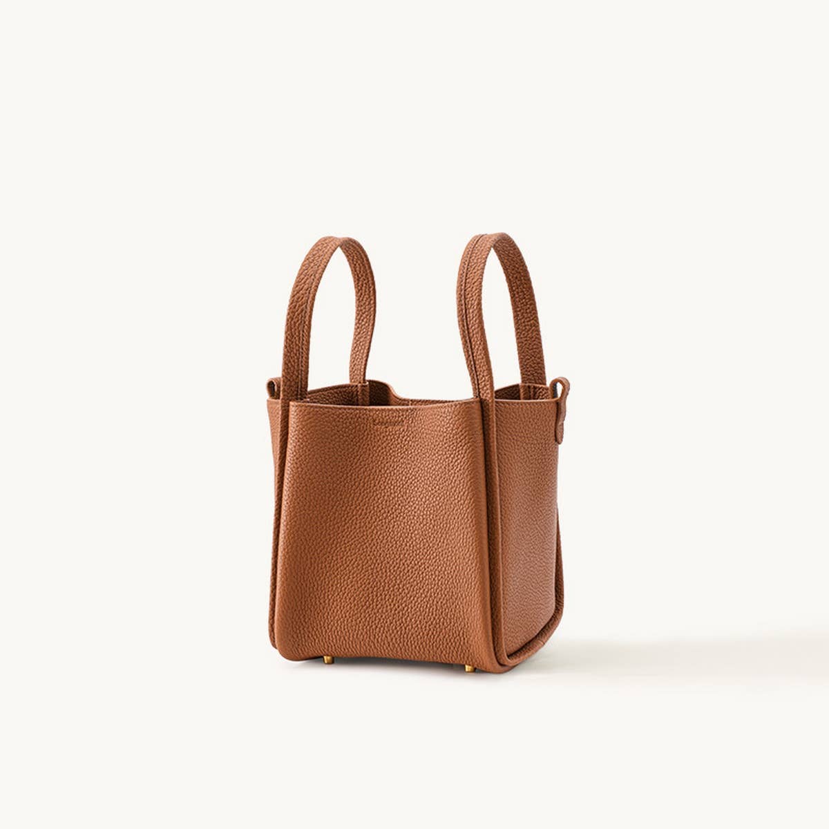 Medium Leather Bucket Tote ? Basket Style Bag_CWAB5335