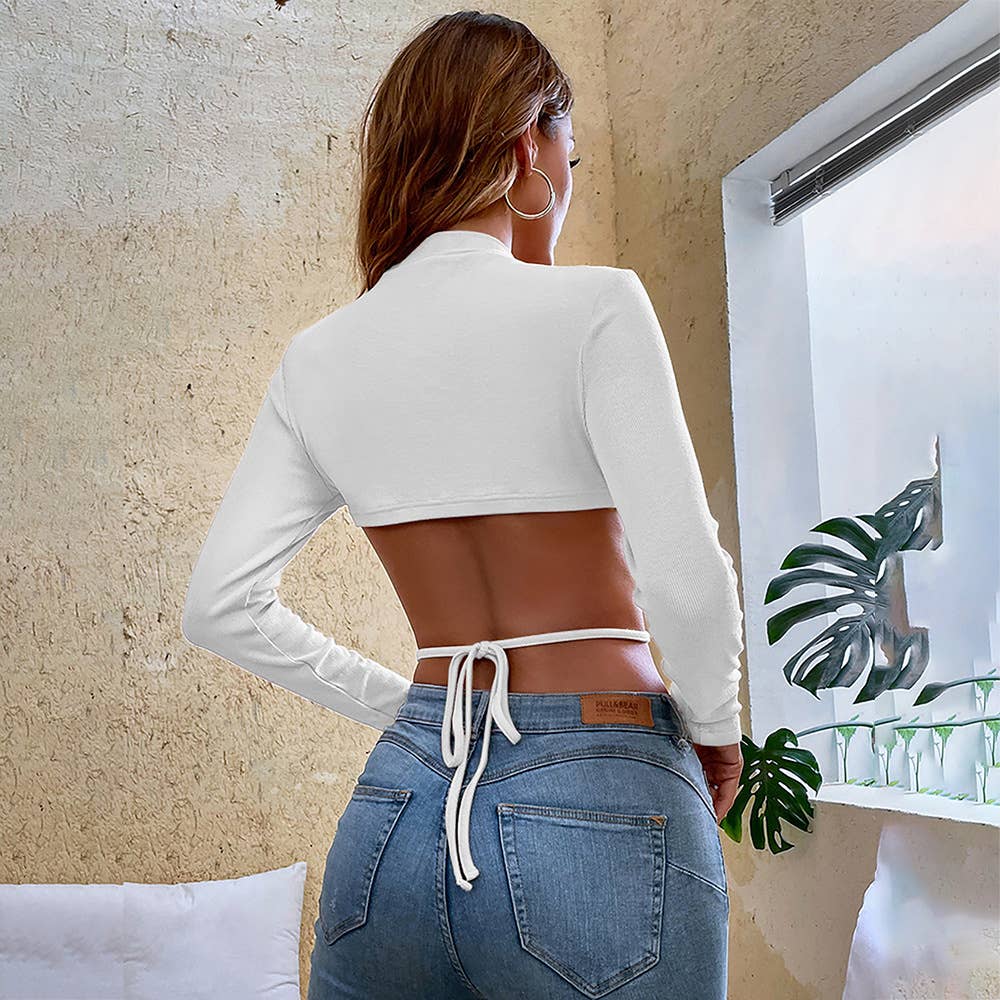 SLIM WAIST HOLLOW SHORT KNIT TOP