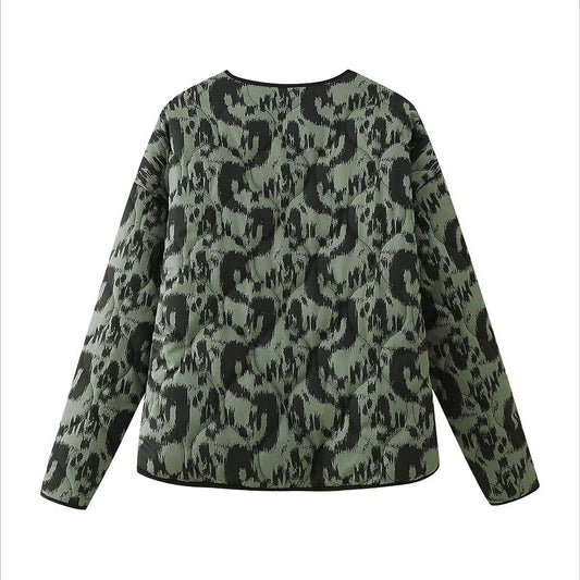 ANIMAL PRINT COAT WITH NOCOLLAR AND HIDDEN BUTTONS