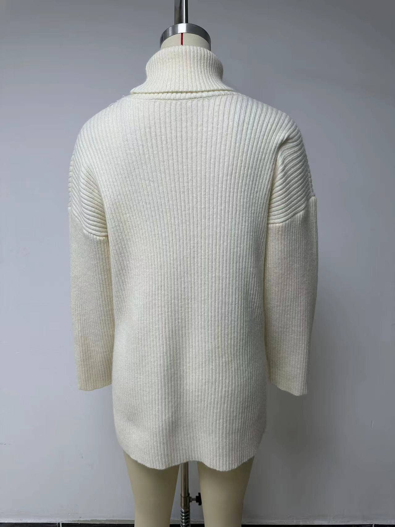 SPLIT TURTLENECK SOLID COLOR RIB KNIT SWEATER