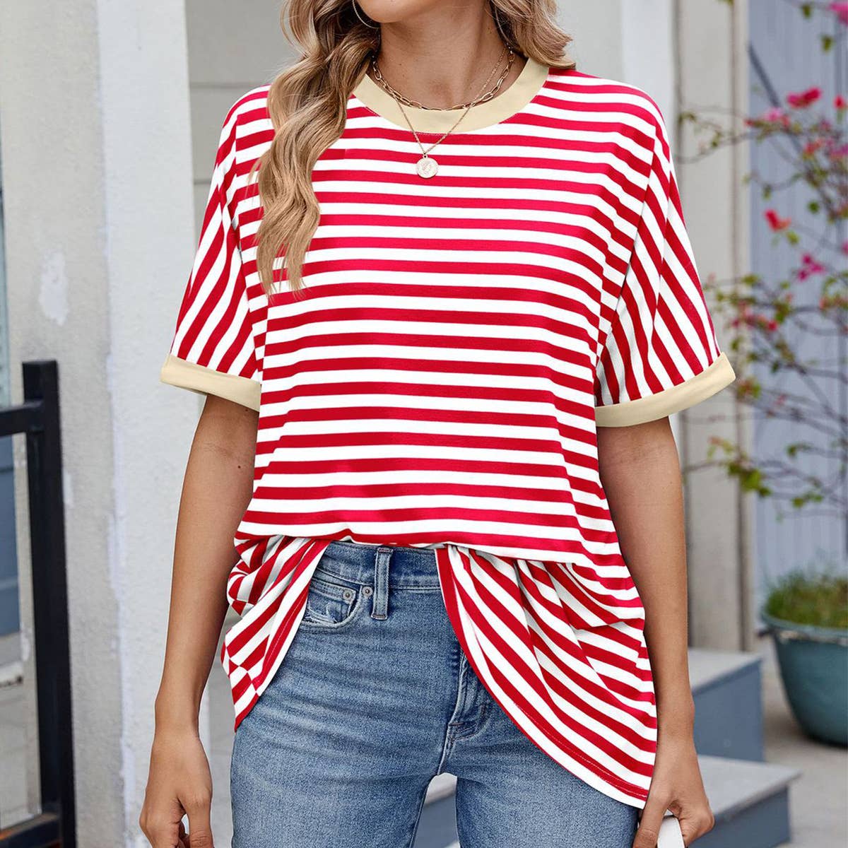 Round neck sleeved striped short-sleeved T-shirt